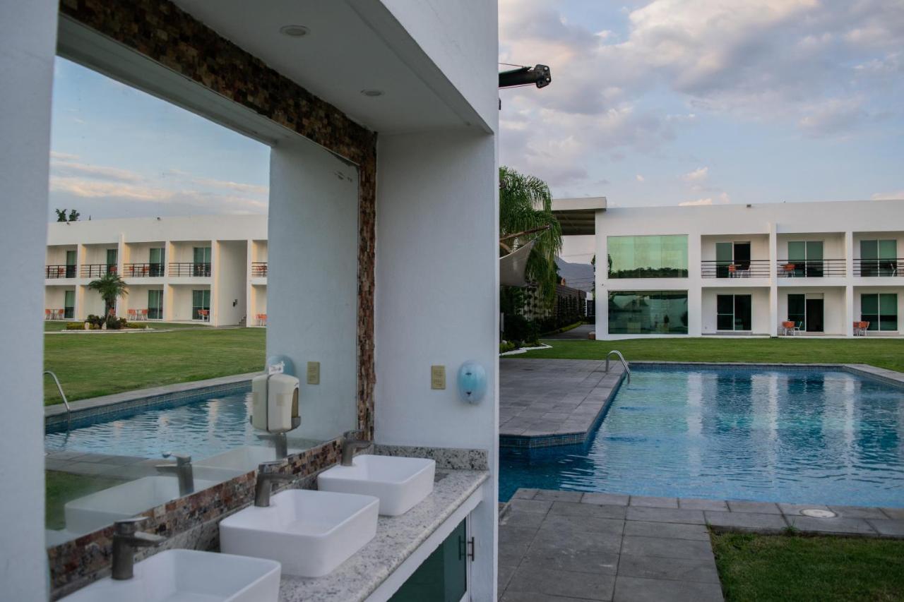 Hotel Aquetzalli Cocoyoc Exterior photo